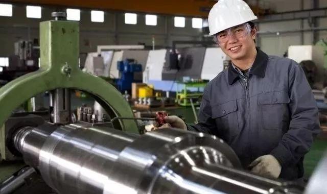 機加工和CNC技術(shù)員，這兩者有區(qū)分嗎 