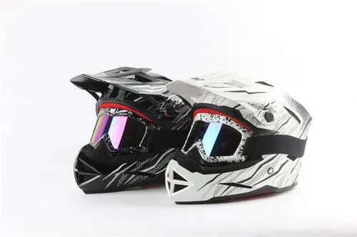 三線立式加工中心850plus機(jī)加工“頭盔模具”成新網(wǎng)紅，即將帶來(lái)一波新熱潮？(圖1)